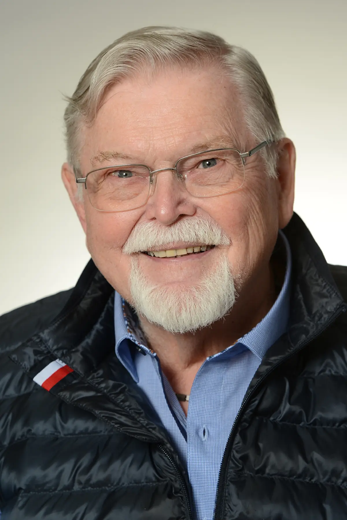 Dr. Helmut Fritsche